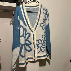 Flowe sweater